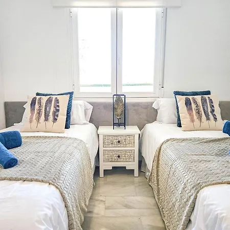Modern 3 Bedroom In Puerto Banus Apartment